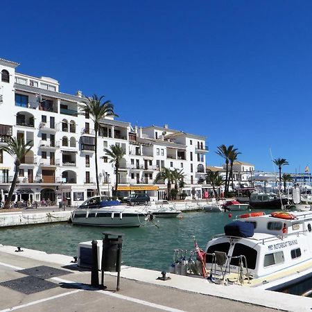 Salinas. Apartment For 4. Terrace/Parking/Pools/Gym/4Mins Beach Estepona Exterior foto