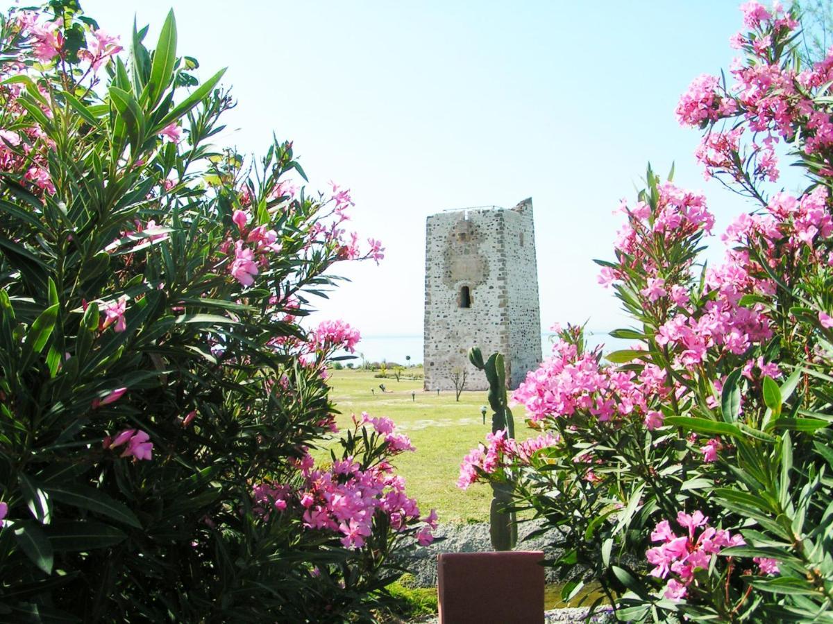 Salinas. Apartment For 4. Terrace/Parking/Pools/Gym/4Mins Beach Estepona Exterior foto