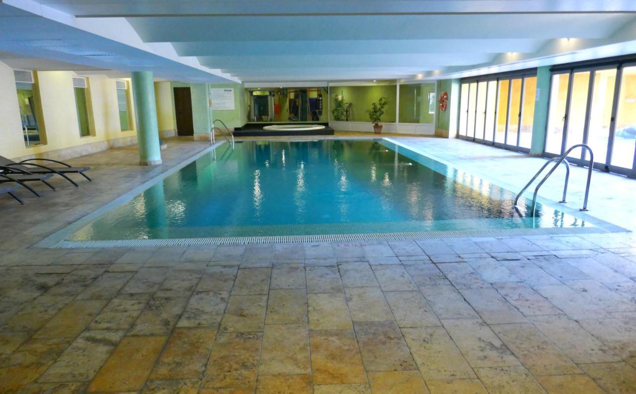 Salinas. Apartment For 4. Terrace/Parking/Pools/Gym/4Mins Beach Estepona Exterior foto